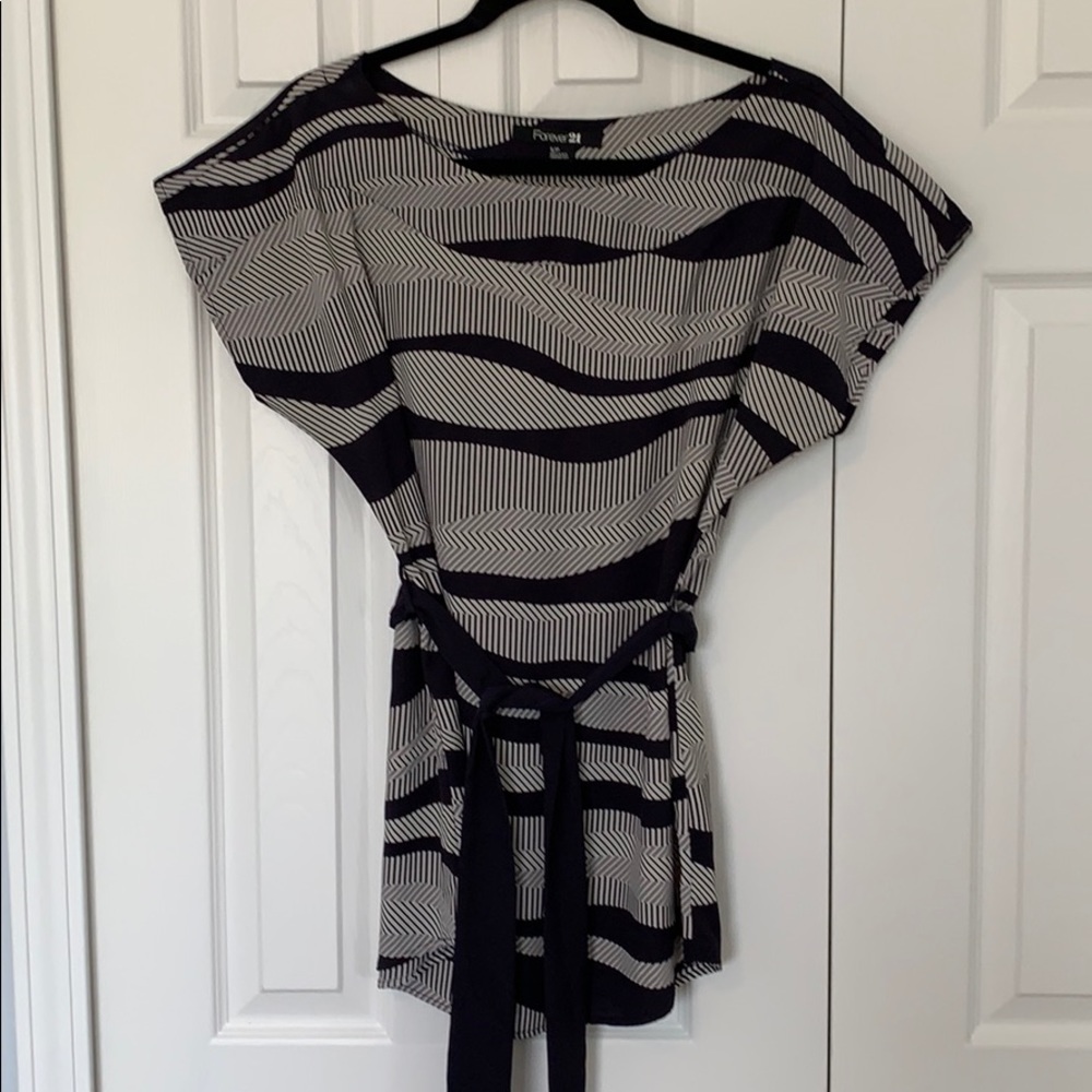 Women’s Navy Patterned Belted Blouse Size: S